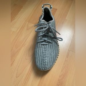 Yeezy boosts - size 7 men